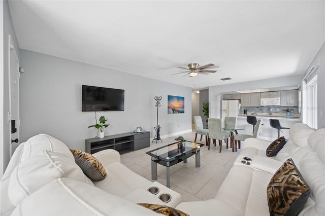 536 HIBISCUS WAY 7B, Orlando, FL 32807