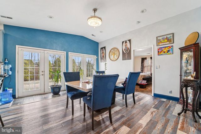 2504 PUTTY HILL AVE, Parkville, MD 21234