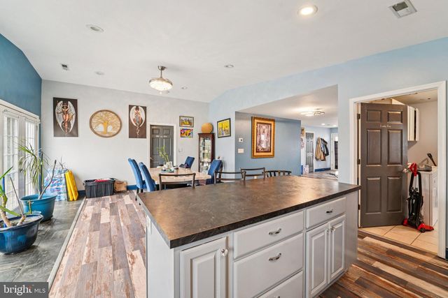 2504 PUTTY HILL AVE, Parkville, MD 21234