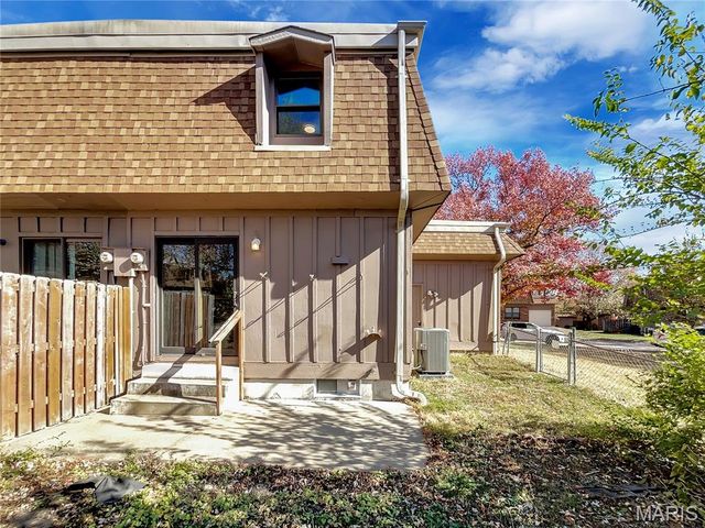 2417 Charente Drive, Maryland Heights, MO 63043