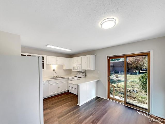 2417 Charente Drive, Maryland Heights, MO 63043