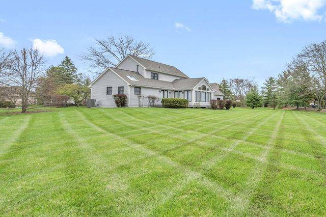 6251 Inverurie Drive W, Dublin, OH 43017
