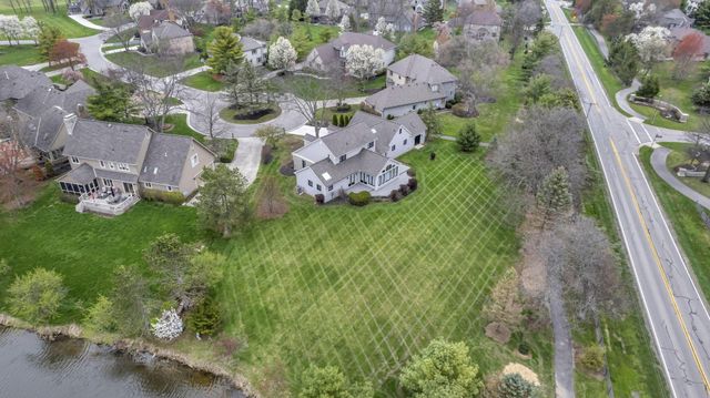 6251 Inverurie Drive W, Dublin, OH 43017