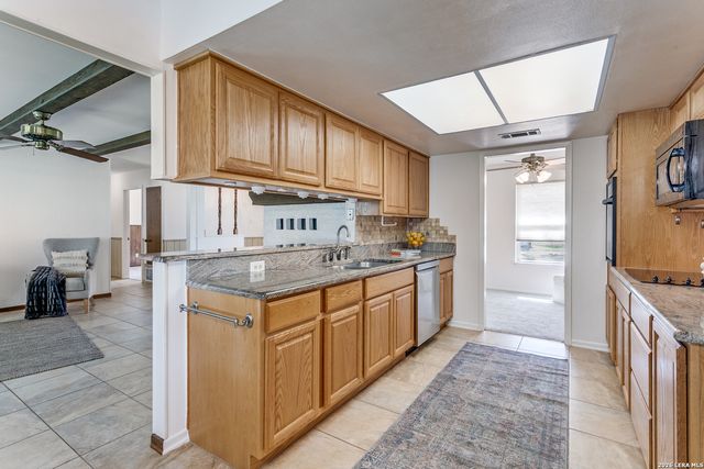 17218 Happy Hollow, San Antonio, TX 78232