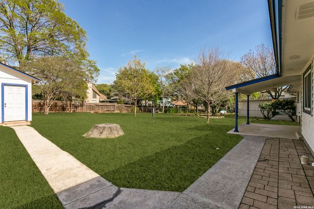 17218 Happy Hollow, San Antonio, TX 78232