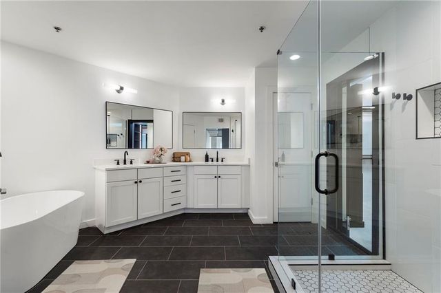 260 18th NW Street 10224, Atlanta, GA 30363