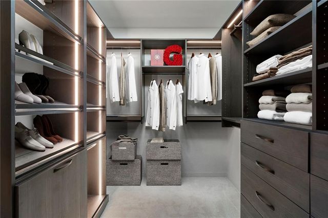 260 18th NW Street 10224, Atlanta, GA 30363