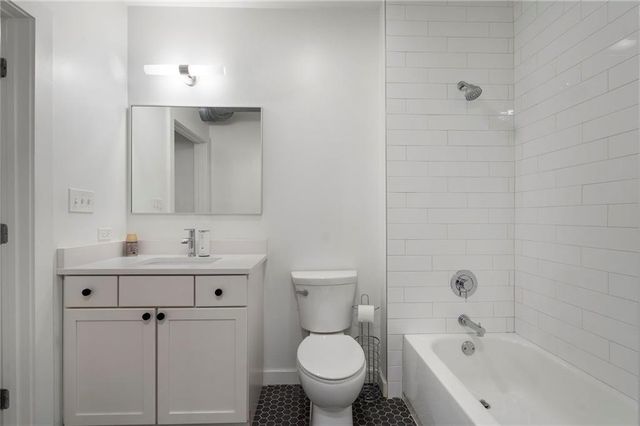 260 18th NW Street 10224, Atlanta, GA 30363