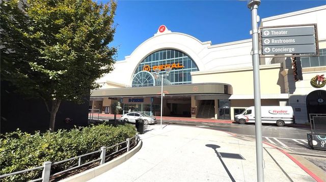 260 18th NW Street 10224, Atlanta, GA 30363