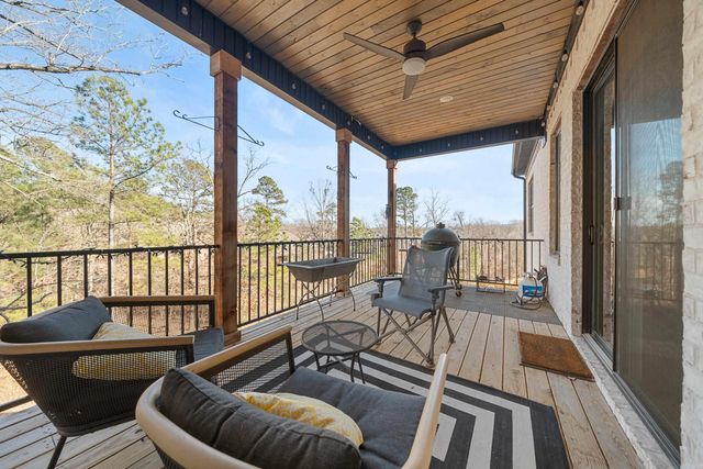 121 Oneida Way, Maumelle, AR 72113