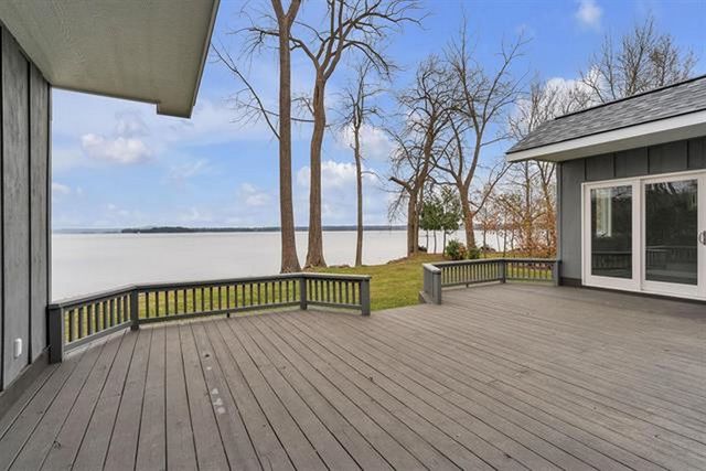 28 Sunrise Drive, South Hero, VT 05486