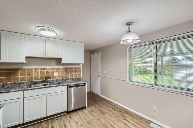 1833 Brookfield Road, Columbus, OH 43229