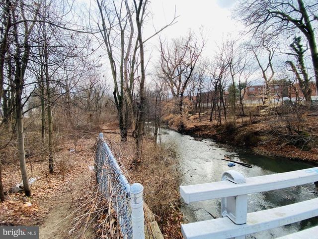 3798 CHALFONT DR, Philadelphia, PA 19154