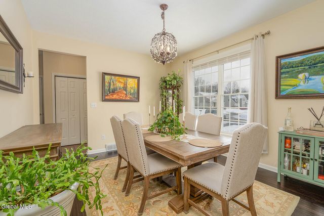 59 Sterling Heights Drive, Clifton Park, NY 12065