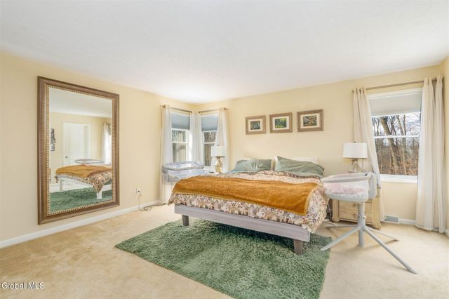 59 Sterling Heights Drive, Clifton Park, NY 12065