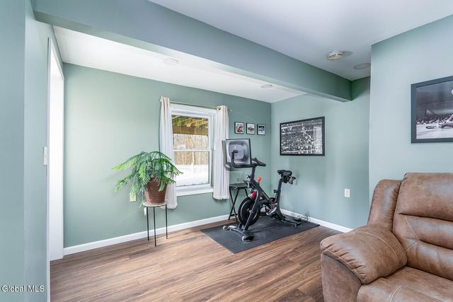 59 Sterling Heights Drive, Clifton Park, NY 12065