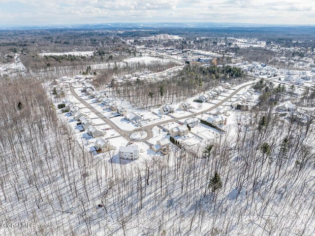 59 Sterling Heights Drive, Clifton Park, NY 12065