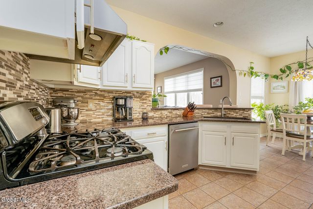 59 Sterling Heights Drive, Clifton Park, NY 12065