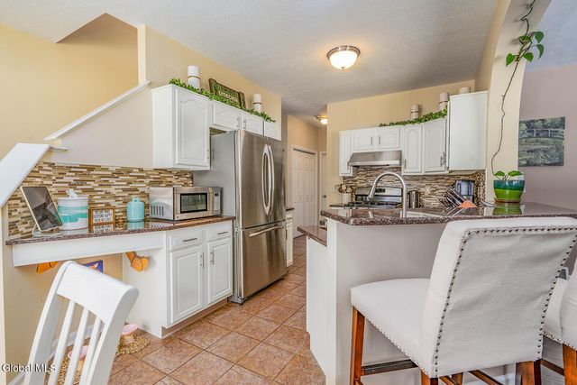 59 Sterling Heights Drive, Clifton Park, NY 12065