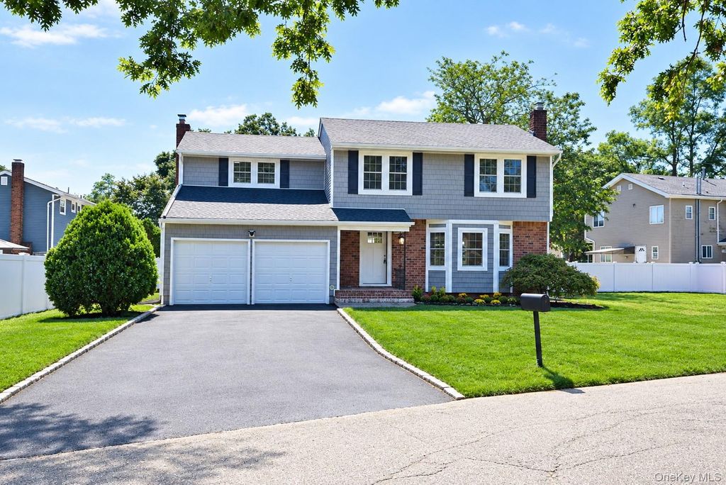 26 Tell Avenue, Deer Park, NY 11729 — exterior