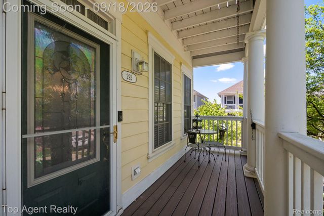 292 Beverly Avenue, Auburn Hills, MI 48326