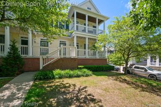 292 Beverly Avenue, Auburn Hills, MI 48326