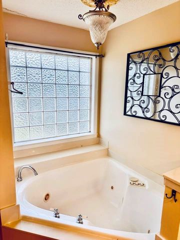 300 Birchwood, Dothan, AL 36301