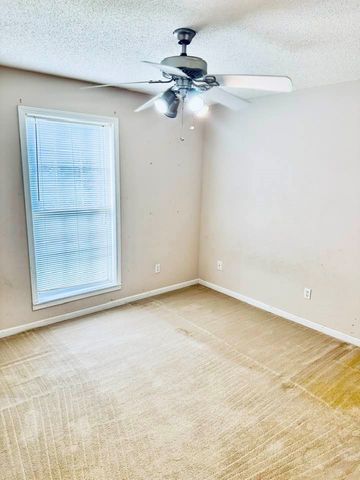 300 Birchwood, Dothan, AL 36301