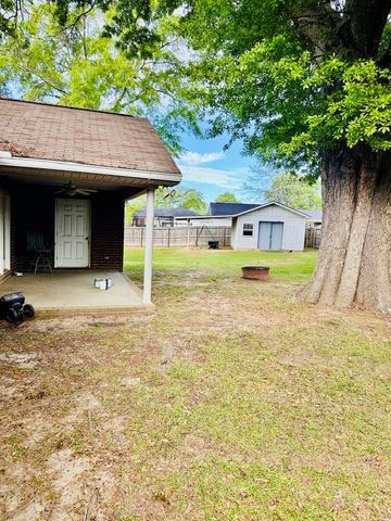300 Birchwood, Dothan, AL 36301