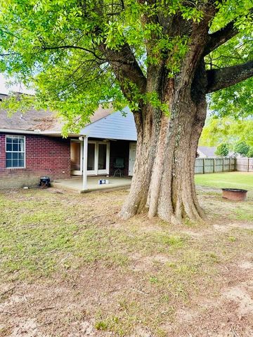 300 Birchwood, Dothan, AL 36301