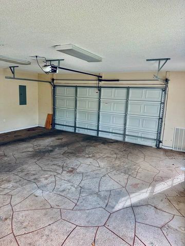 300 Birchwood, Dothan, AL 36301