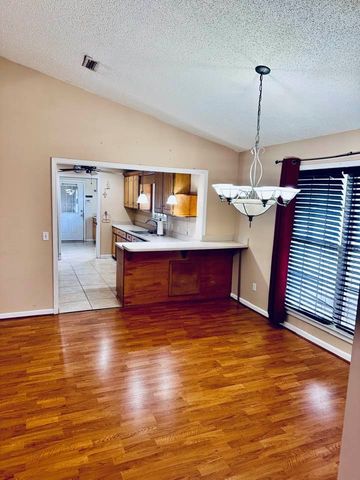 300 Birchwood, Dothan, AL 36301