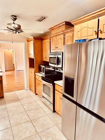 300 Birchwood, Dothan, AL 36301