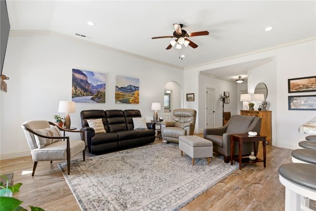 3819 N 3rd Street, Rogers, AR 72756