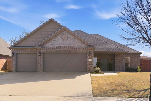 3819 N 3rd Street, Rogers, AR 72756