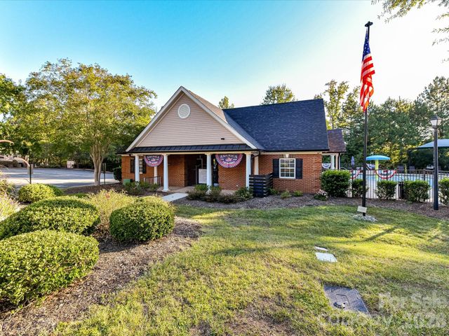8128 Madrigal Court, Waxhaw, NC 28173