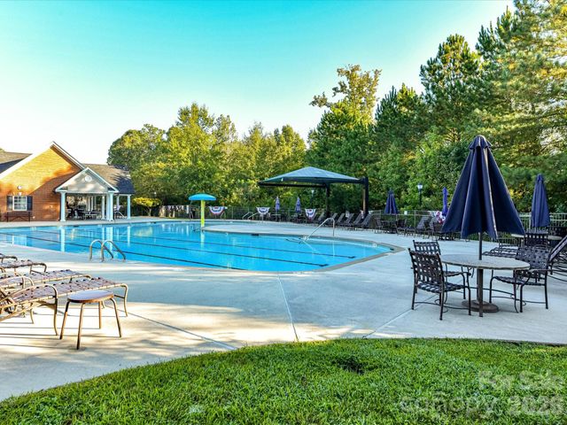 8128 Madrigal Court, Waxhaw, NC 28173