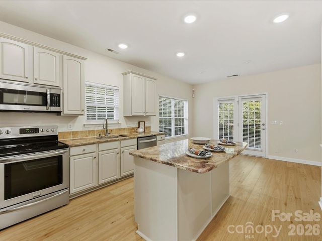 8128 Madrigal Court, Waxhaw, NC 28173