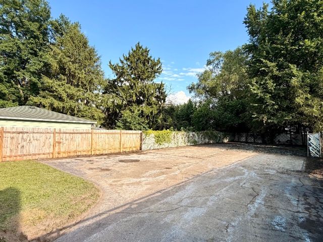 705 Sheridan Avenue, Dolton, IL 60419