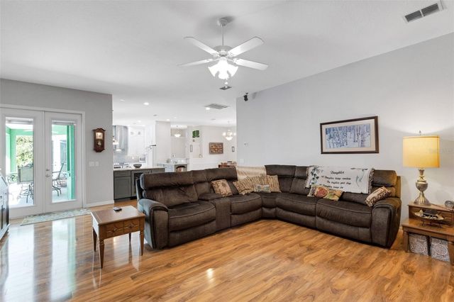 1669 KINSMAN WAY, Lakeland, FL 33809