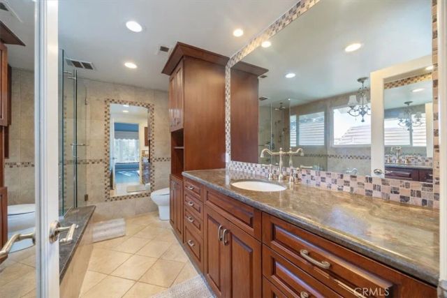 10408 Summer Holly, Los Angeles, CA 90077