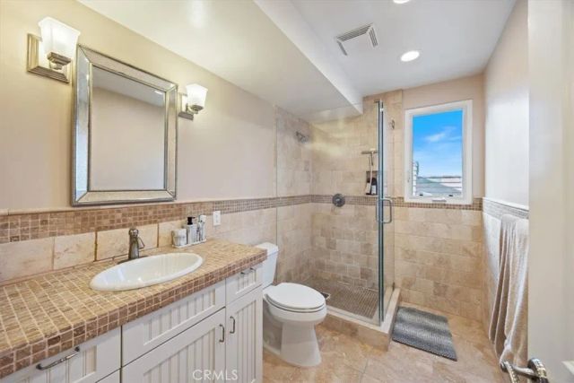 10408 Summer Holly, Los Angeles, CA 90077