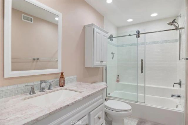 10408 Summer Holly, Los Angeles, CA 90077
