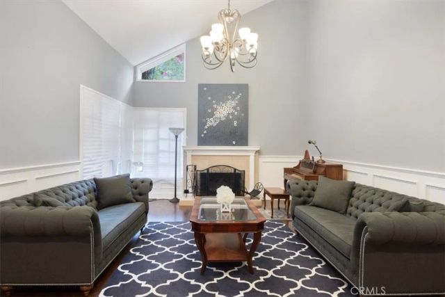 10408 Summer Holly, Los Angeles, CA 90077