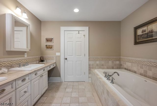 40 Rankin Ave, Bernards Twp., NJ 07920