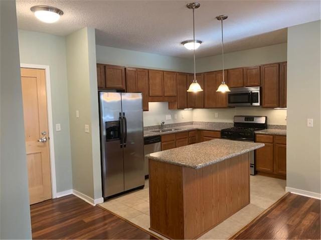 619 8th Street SE, Minneapolis, MN 55414