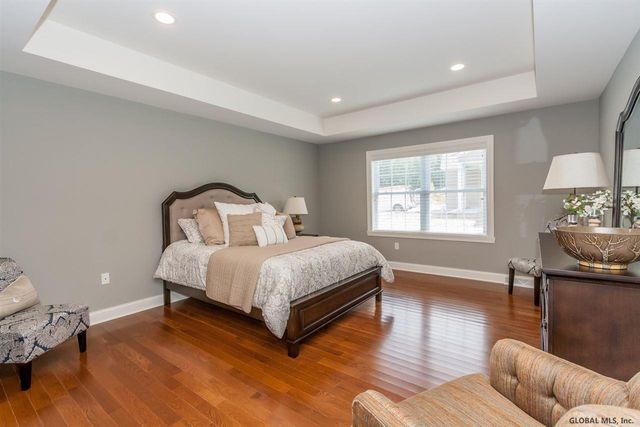 65 Lakepointe Way, Stillwater, NY 12866