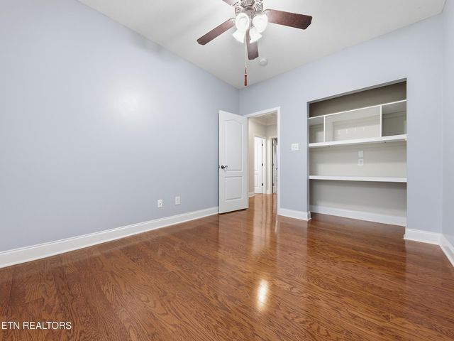 5260 Fountain Head Lane, Knoxville, TN 37918