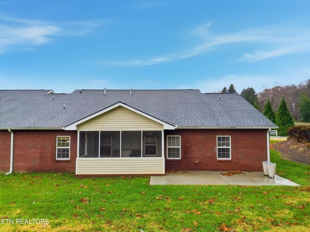 5260 Fountain Head Lane, Knoxville, TN 37918