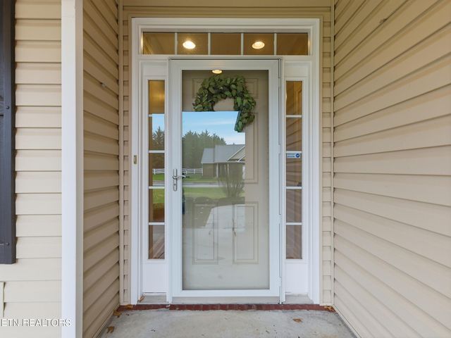 5260 Fountain Head Lane, Knoxville, TN 37918